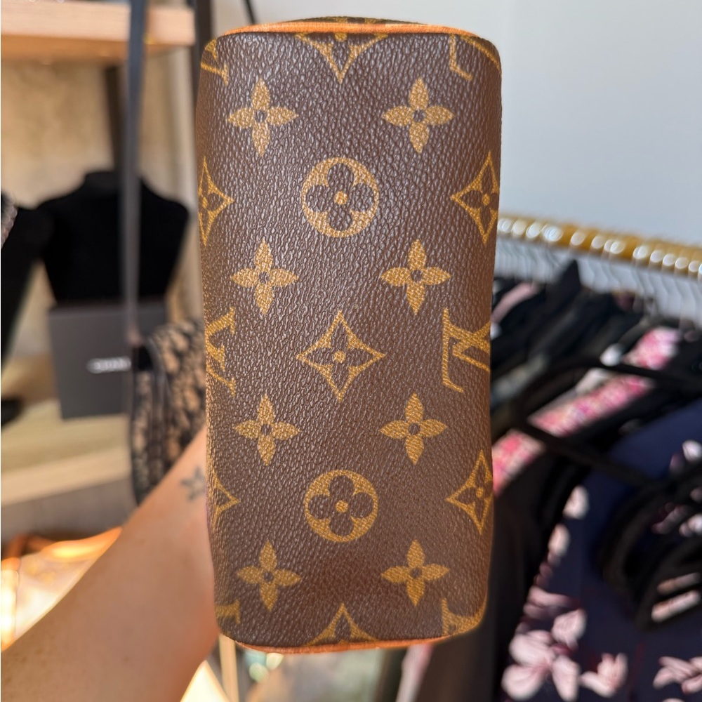 Louis Vuitton Monogram Mini - Picture 5 of 5